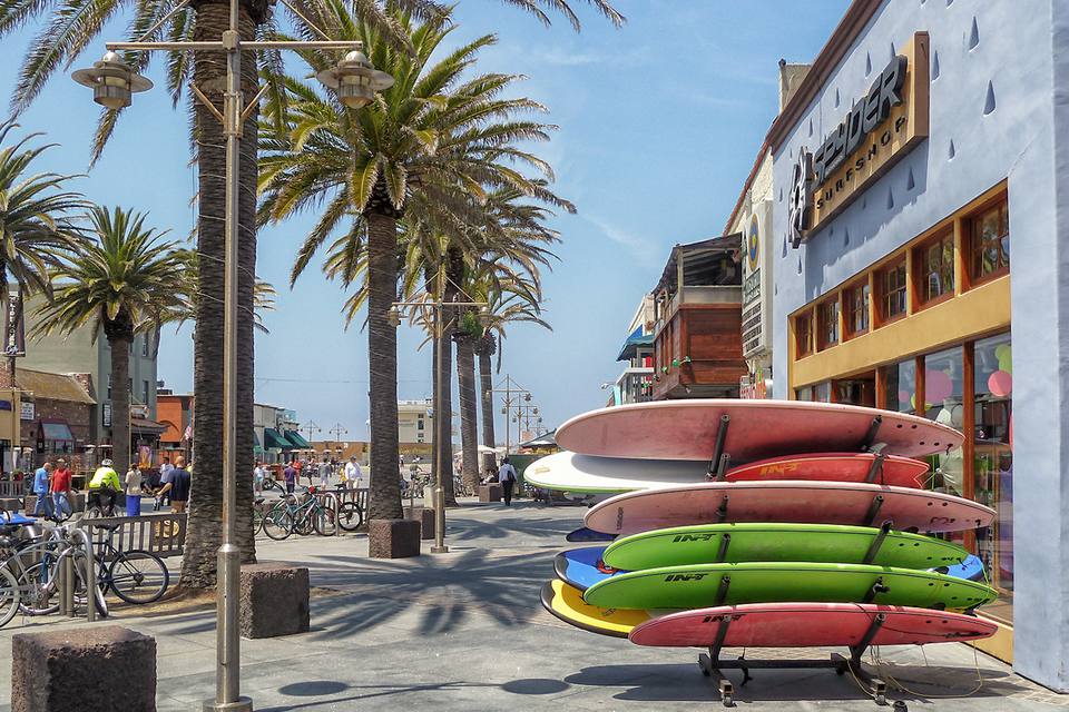Top 10 Places to Eat in Hermosa Beach, CA