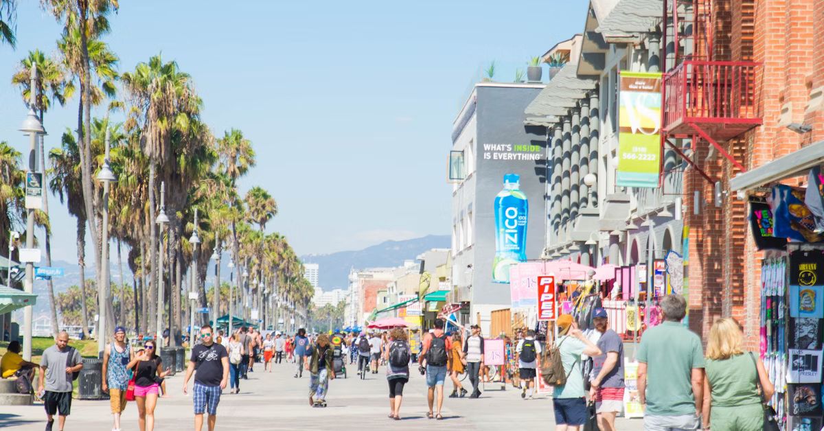 A Day in Hermosa: How to Spend 24 Hours Like a Local